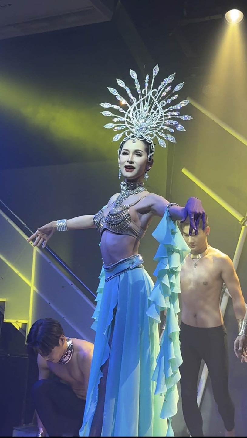 644603544_1379237757337044_8063067562838479552_n Banana Room Club - Silom Soi 4, Gay Cabaret Show & Night Club