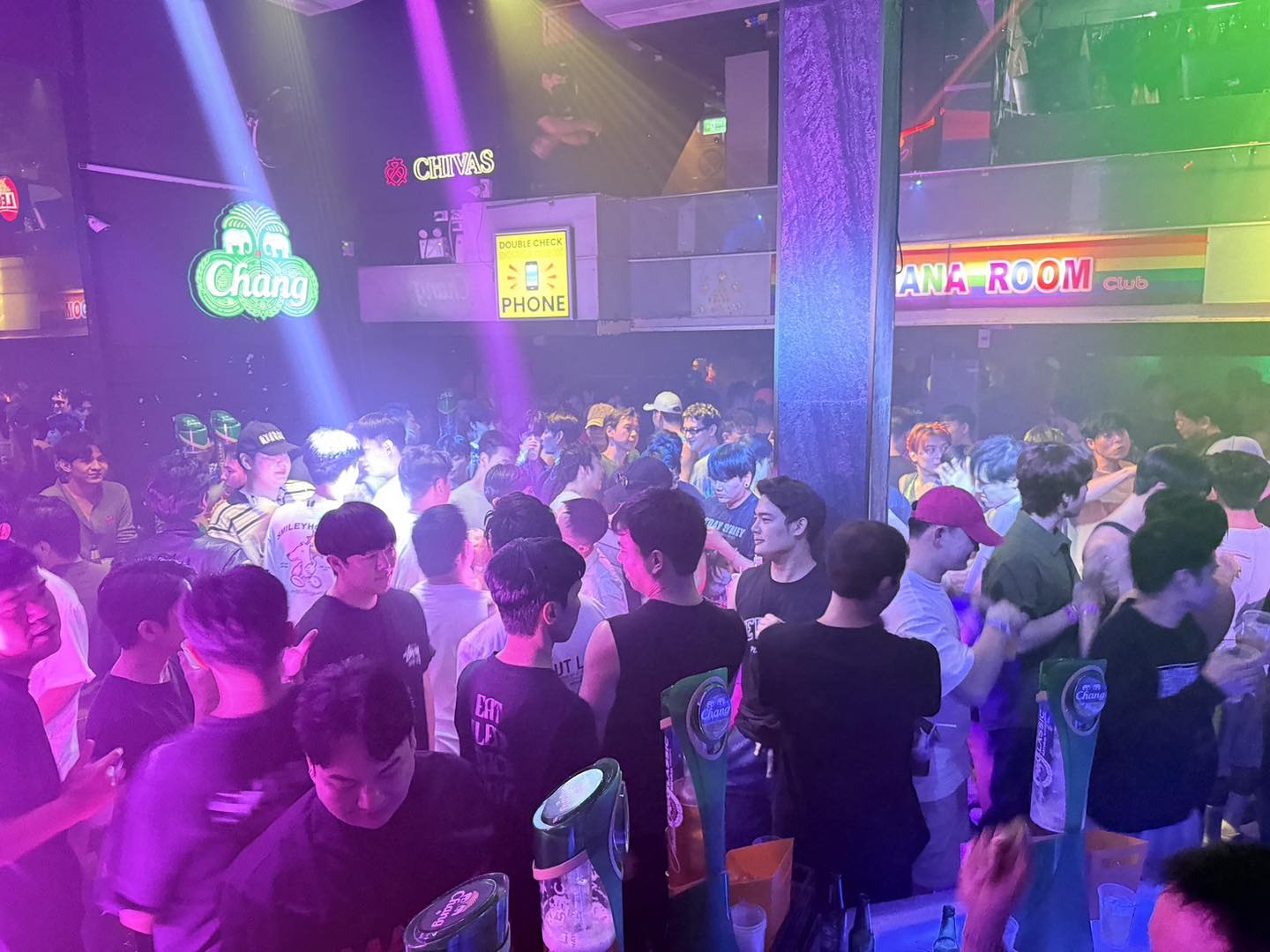 662188343_1409514747642678_381054897981375466_n Banana Room Club - Silom Soi 4, Gay Cabaret Show & Night Club